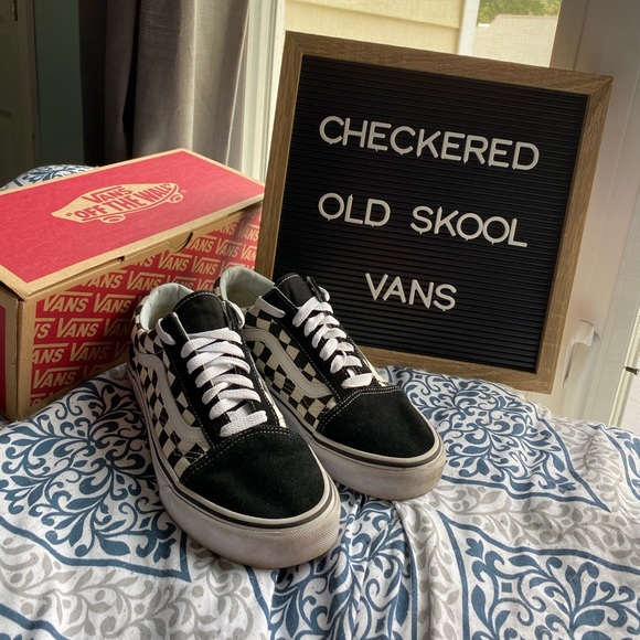 Checkered Old Skool Vans - Picture 2 of 5